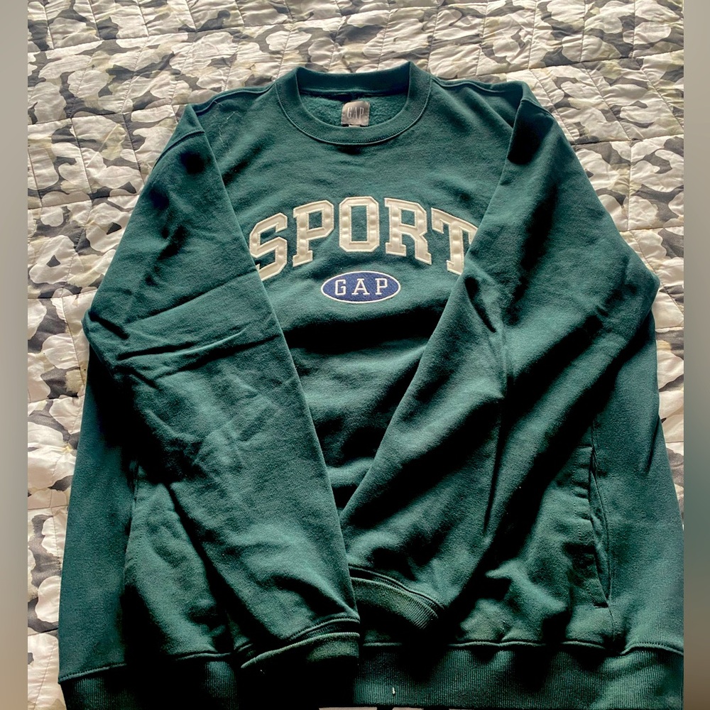 Gap sweatshirt